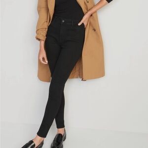 Old Navy High Rise Super Skinny Jeans for Women
• Size 8